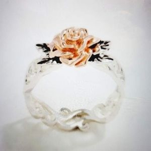 Luxury  RingOpen Art Vintage Ring Size 6